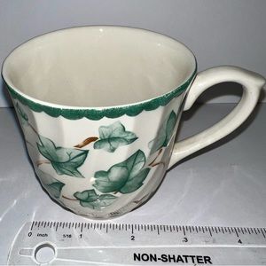 Vtg Country Ivy coffee/tea cup